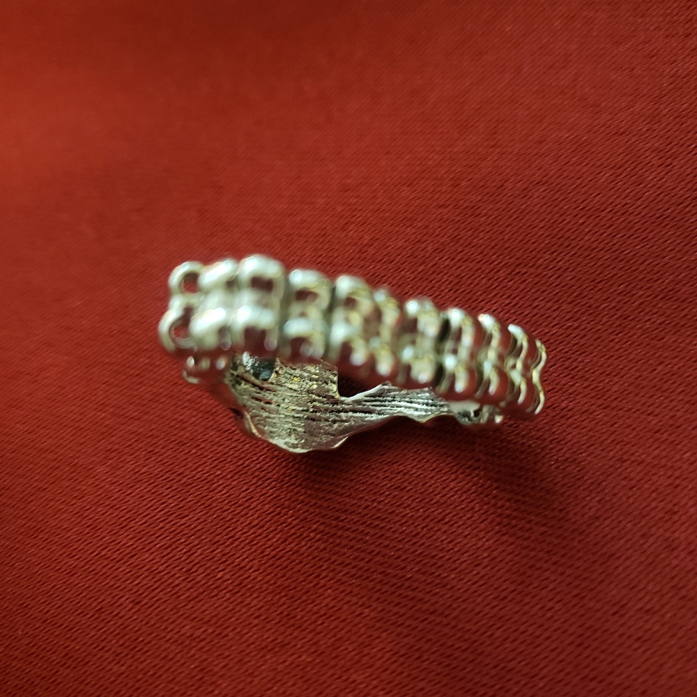 Ring - New - Picture 2 of 2